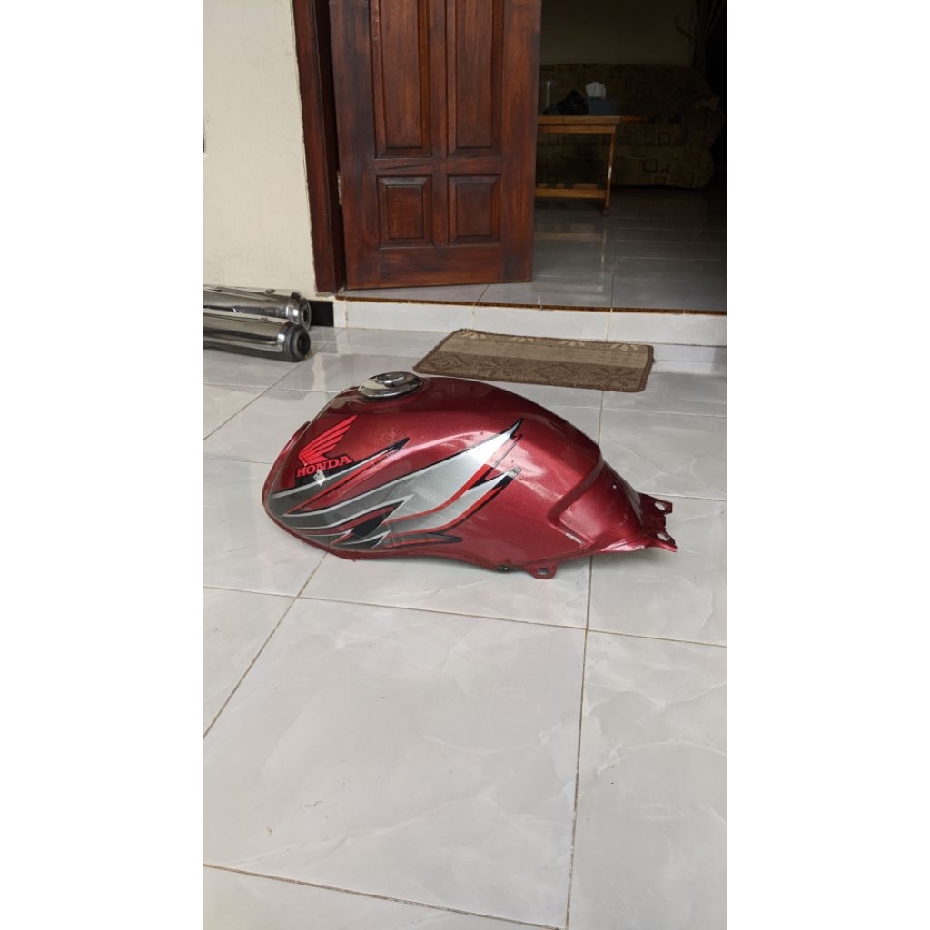 TENGKI BENSIN TANGKI MEGAPRO PRIMUS MERAH ORIGINAL
