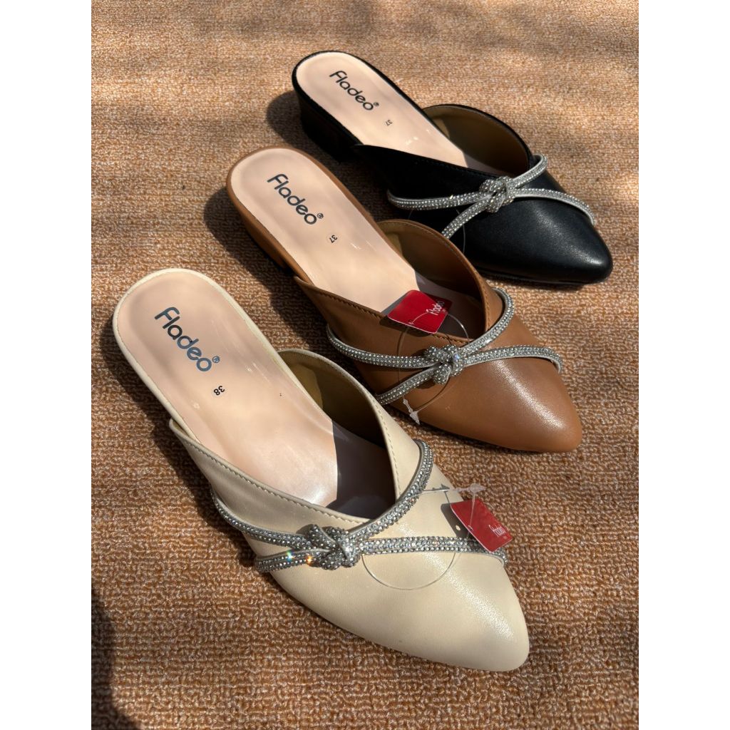 Sepatu Bustong Fladeo Heels 3 cm Hitam Krem Mocca