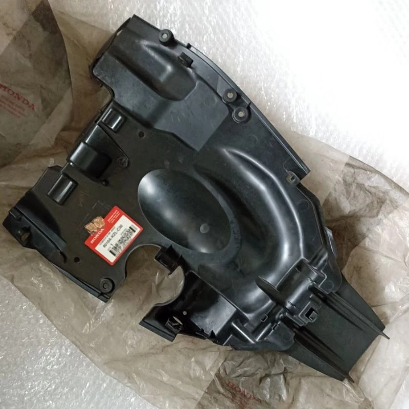 SPAKBOR BELAKANG BAWAH/ SAYAP BELAKANG / FENDER B SPACY FI [8010A-KZL-C30] ORIGINAL HGP AHM 100%