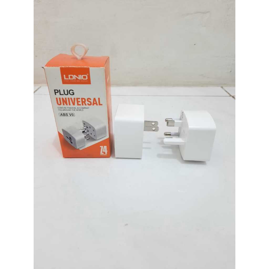 Travel Adaptor Universal LDNIO Z4