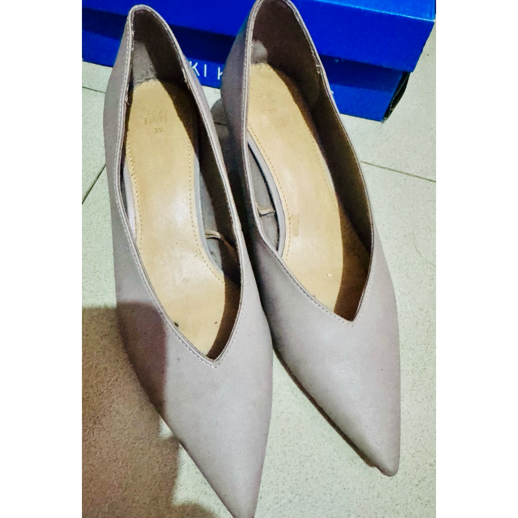 Sepatu H&M
