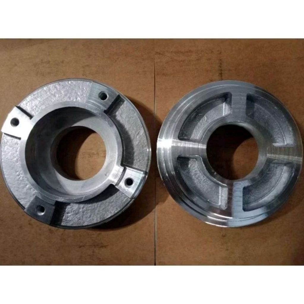 Plendes Adaptor Cakram Belakang Motor Tiger Revo Tromol besar Tiger