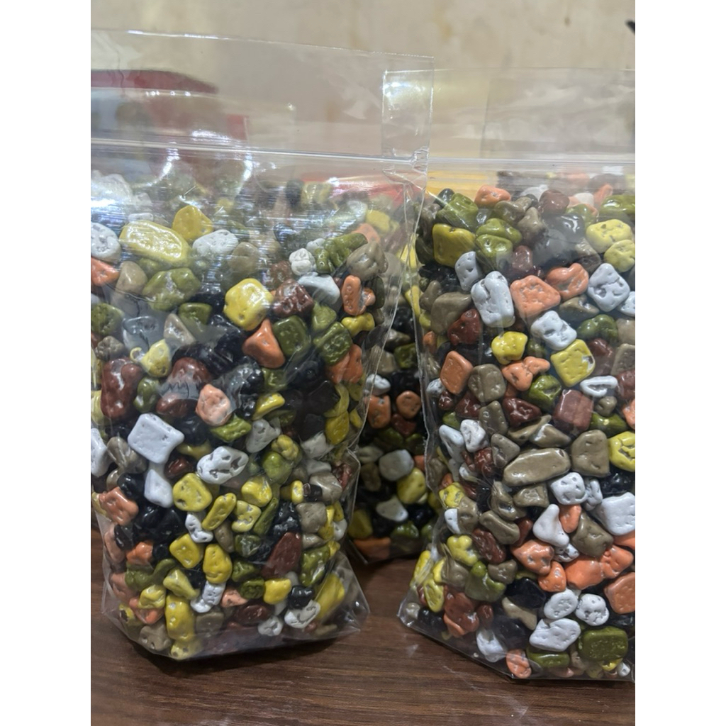 

Cokelat / Coklat batu / Coklat kerikil kemasan 500 gram / Oleh Oleh haji / Oleh Oleh umroh