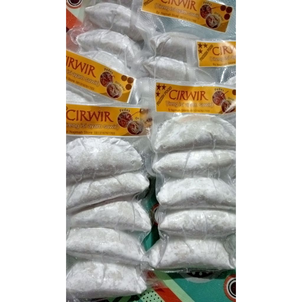 

Cirwir (cireng isi ayam suwir)