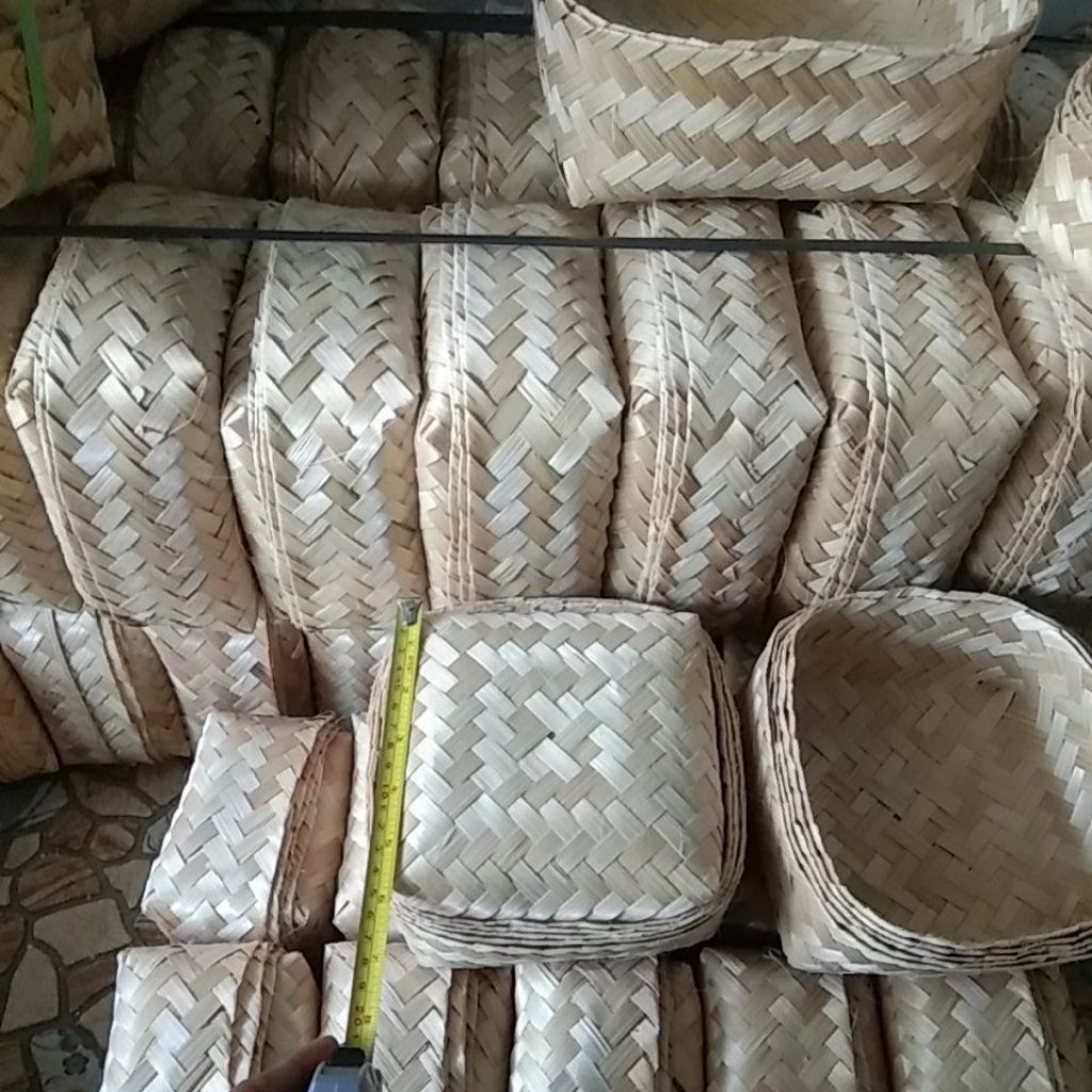 ( Sepasang ) Besek Nasi 15 X 15 Besek Nasi Berkat Besek Souvenir Besek Hampers Besek Snack