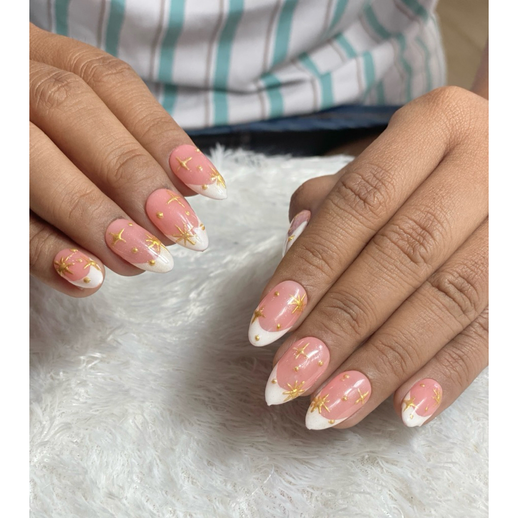 kuku palsu & nail art wisuda french nail 1.1