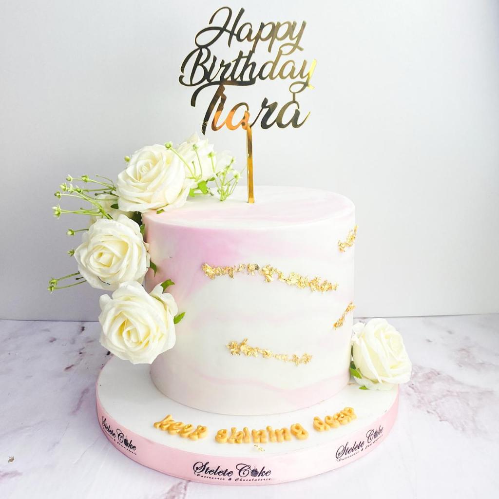

Kue ulang tahun/Birthday Cake/Kue Ultah Flower/Flower White/Kue Birthday Jakarta/Flower Cake