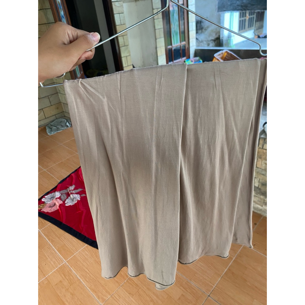 Pasmina Kaos Pasmina Crinkle Pasmina silk Hijab motif segi 4