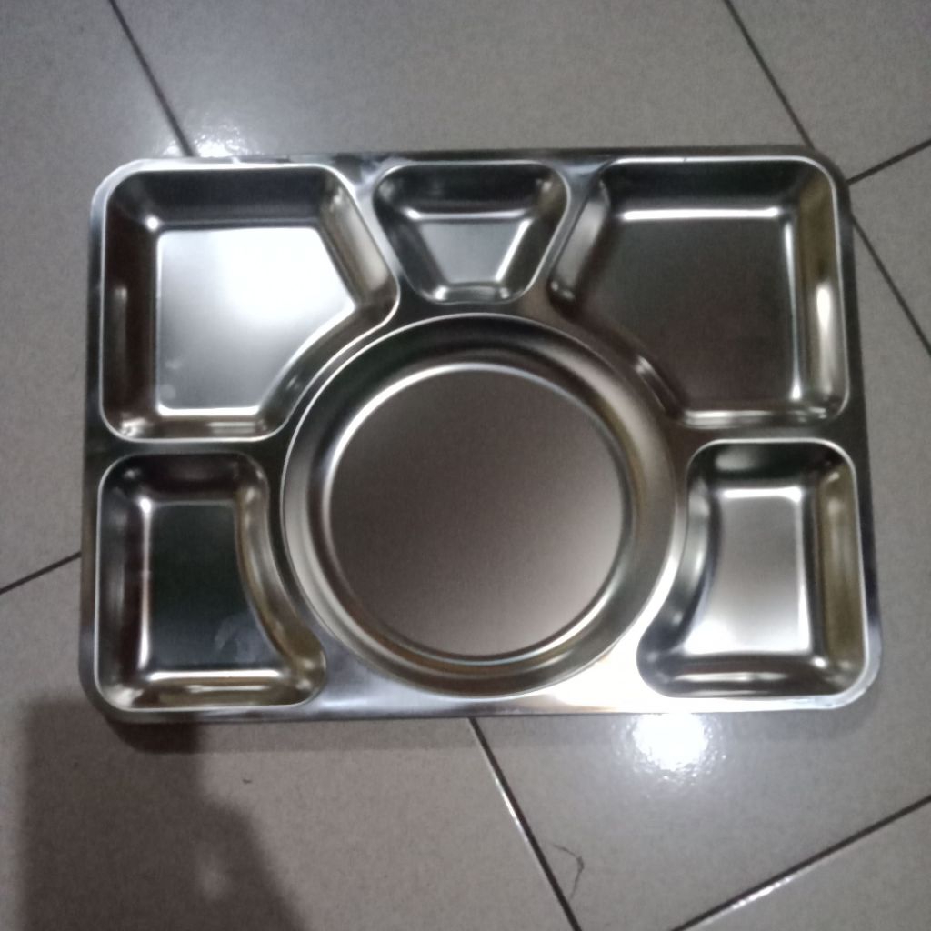 Tempat Makan/Food Tray (stainless steel)