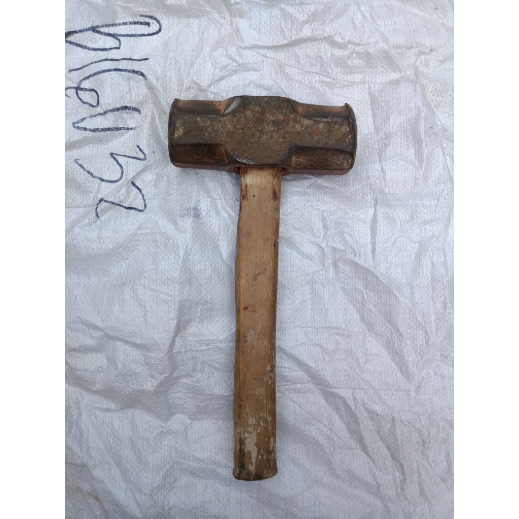 BEKAS - Palu besi 2,5kg