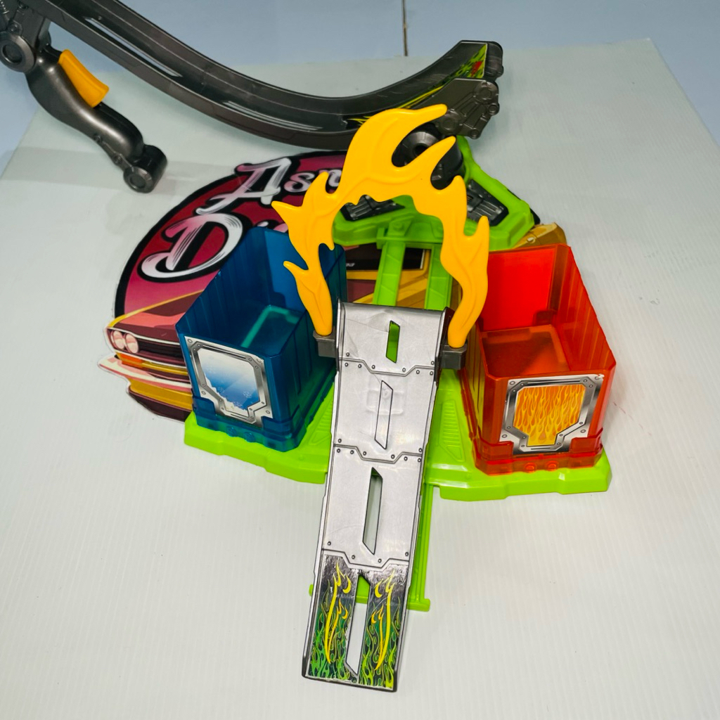 Track HotWheels Launcher Preloved