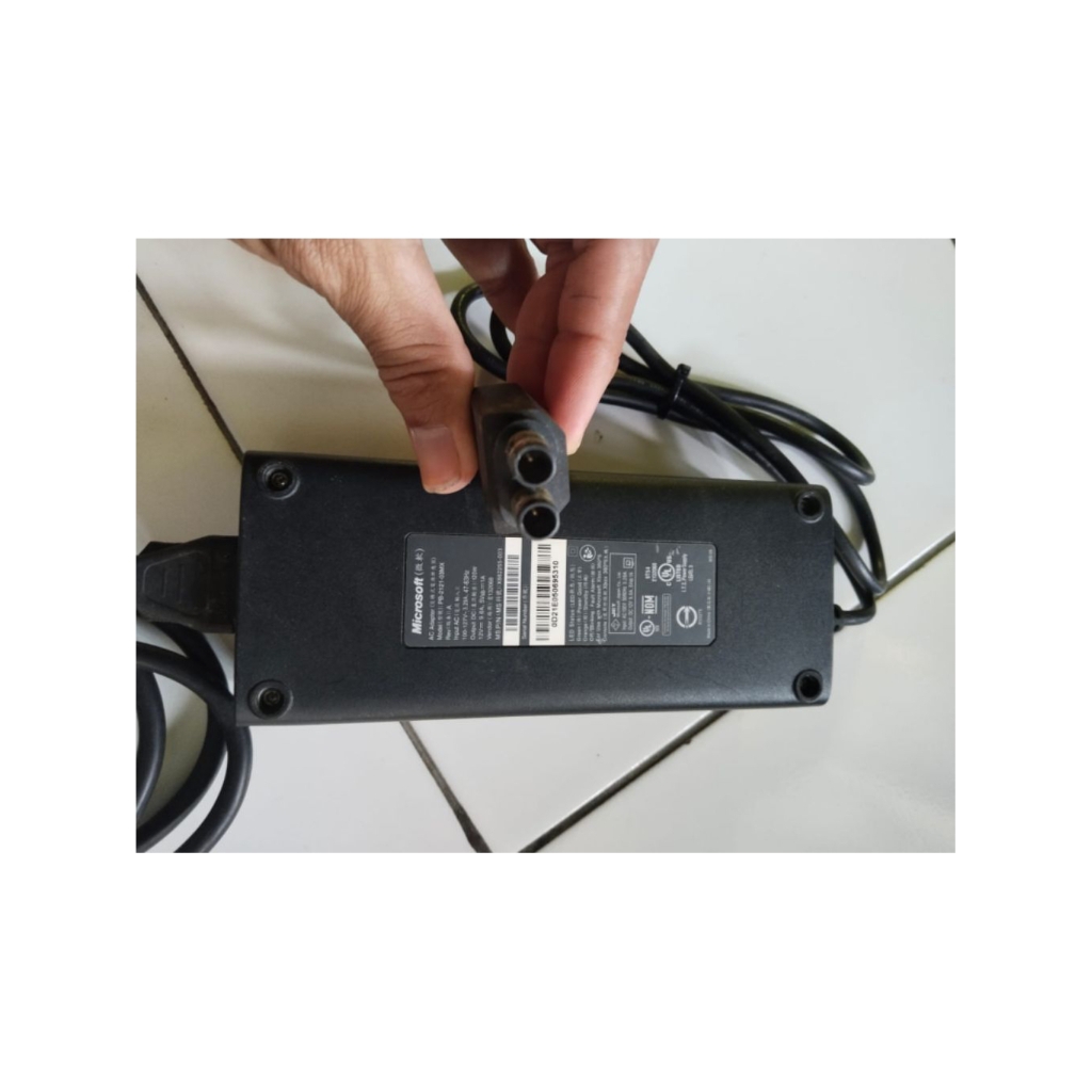 adaptor Xbox 360 slim bekas