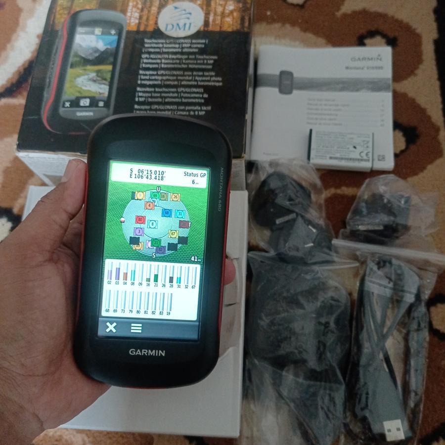 GPS Garmin Montana 680 Second Lengkap