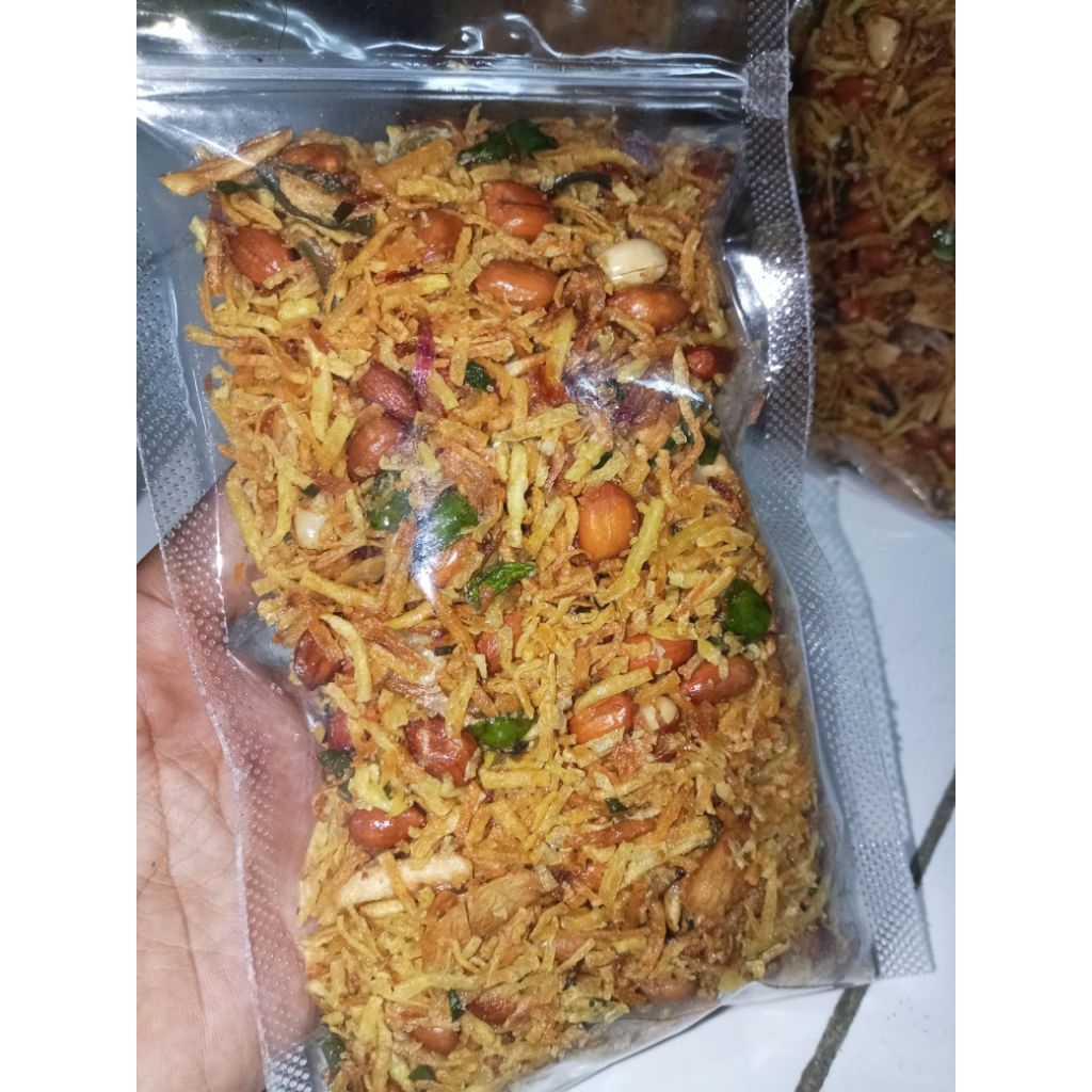 

serundeng ubi jalar padang(uni vita)