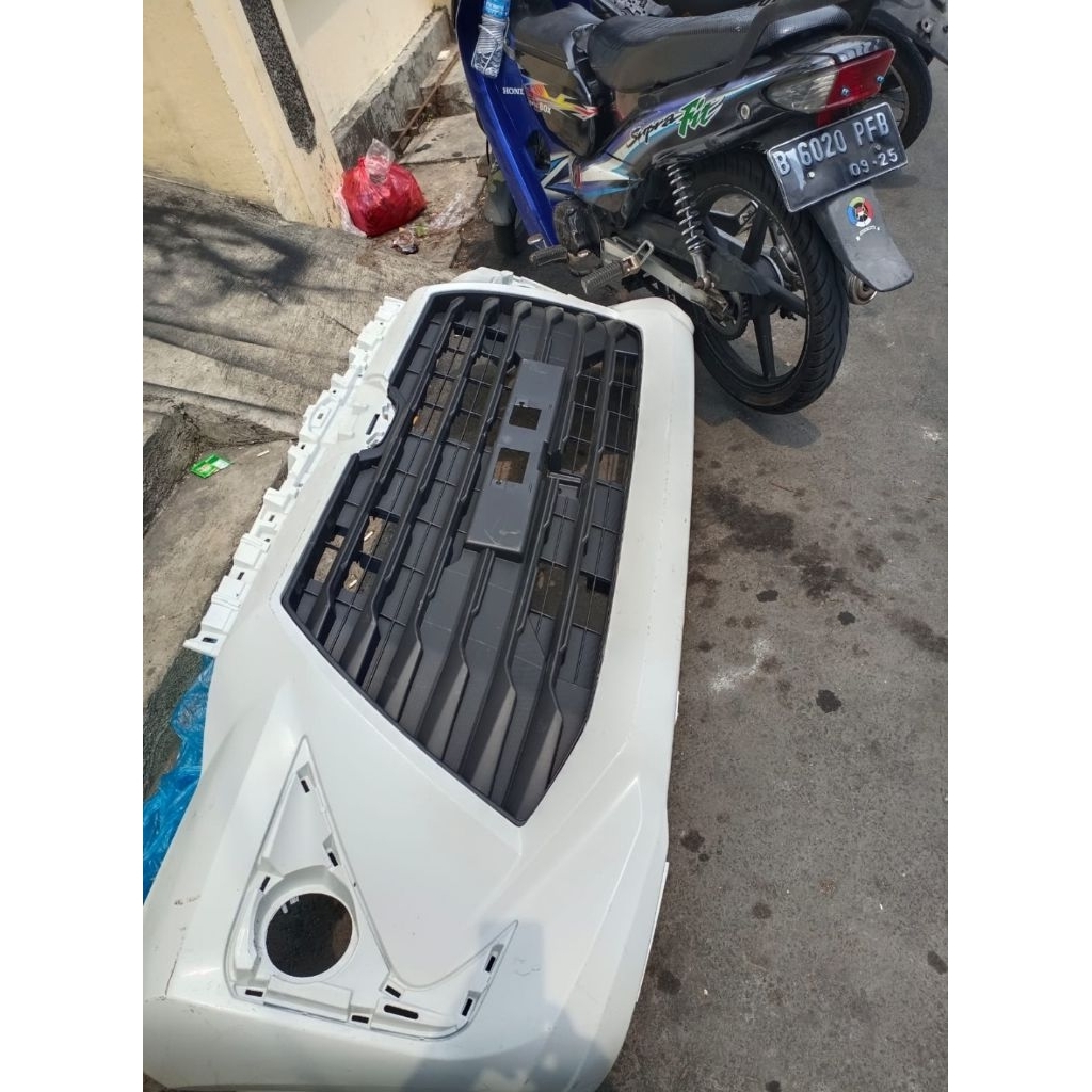 Bemper depan avanza 2022-2024 original