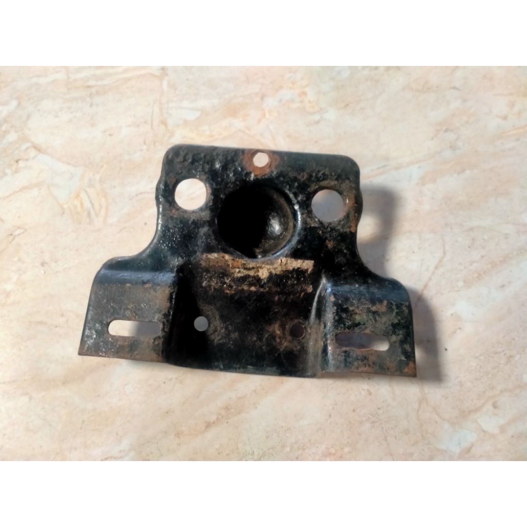 Dudukan braket stoplamp yamaha rx100