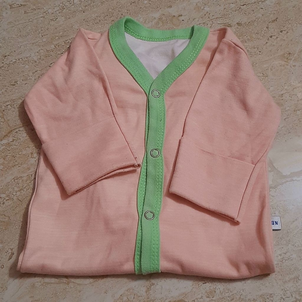 Newborn baby jumpsuit sleepwear (preloved)