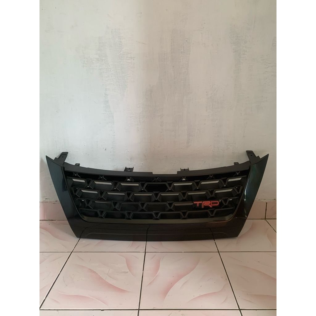GRILL FORTUNER TRD VRZ