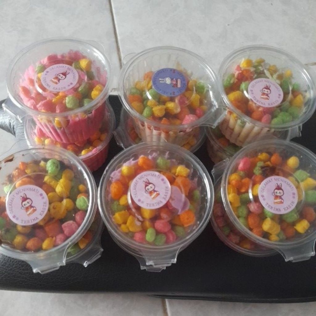 

Nyam_nyam coklat lumer kemasan cup 100ml 1pak isi 12 di jual 2000an