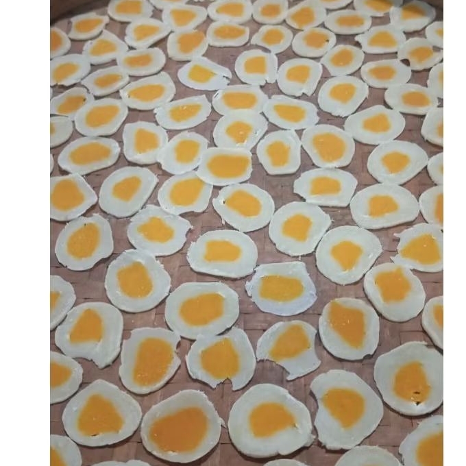 

krupuk telur asin 50 gram renyah & gurih