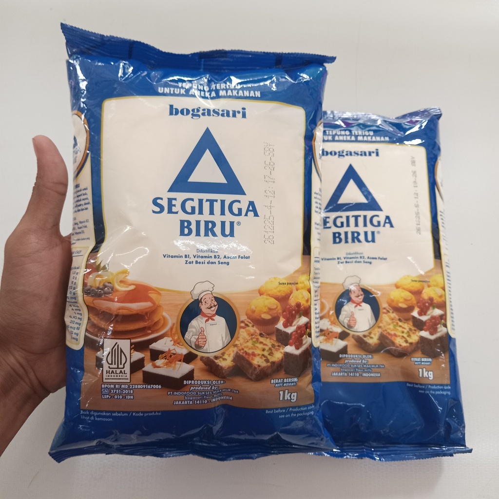 

Bogasari Tepung Terigu Segitiga Biru Premium 1 Kg