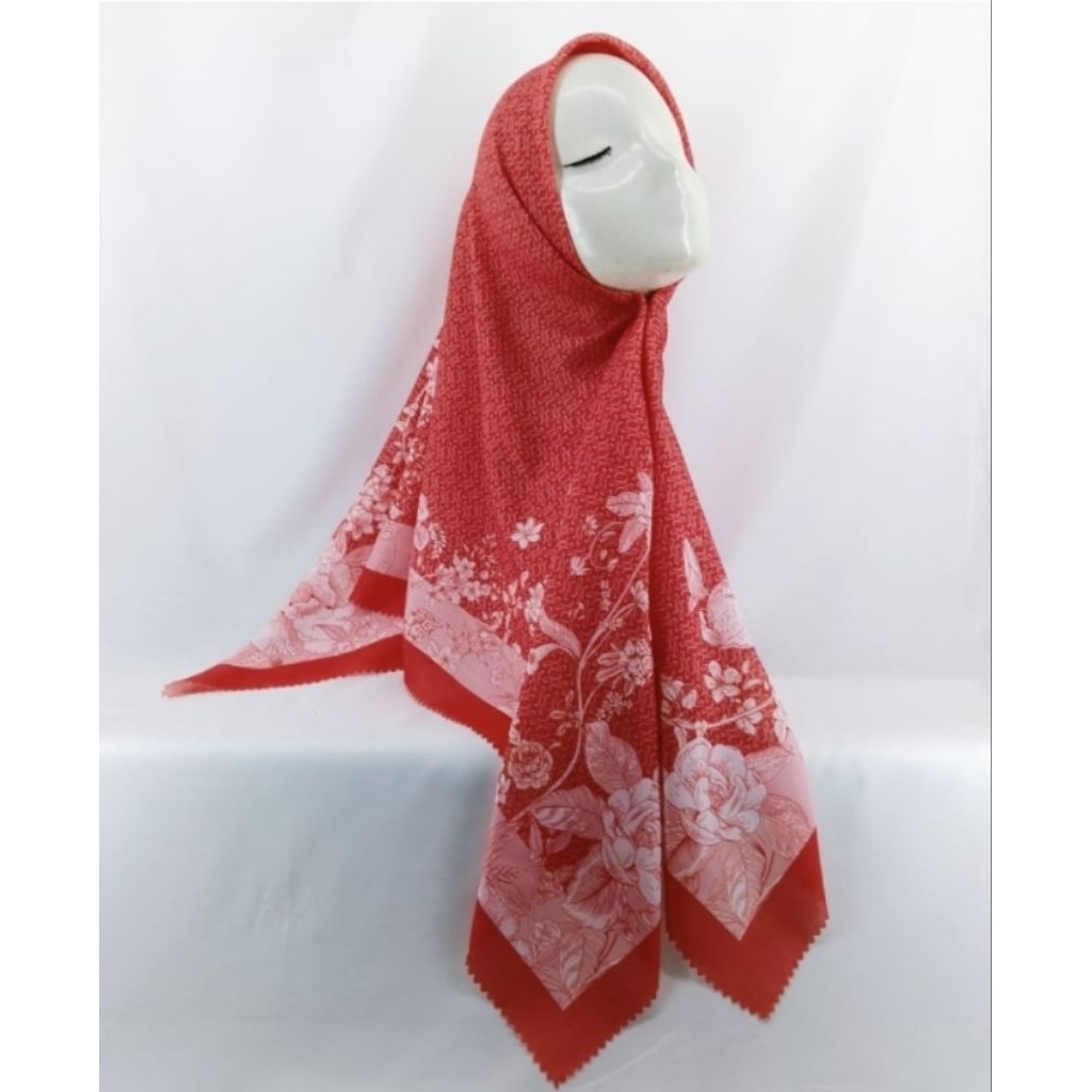 HIJAB SEGI EMPAT VOAL MOTIF BUNGA MAWAR MERAH PUTIH