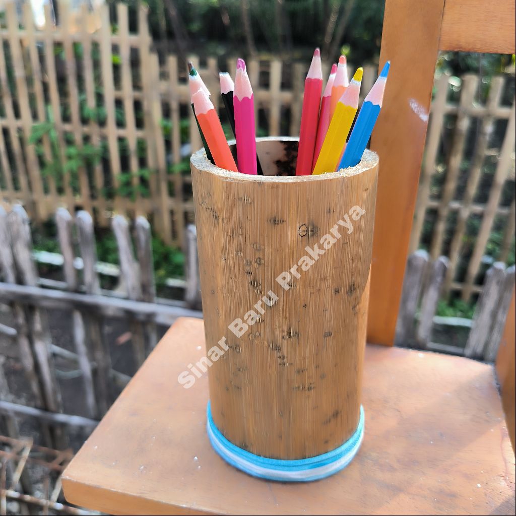 

Tempat Pensil Pulpen Bambu Unik Prakarya