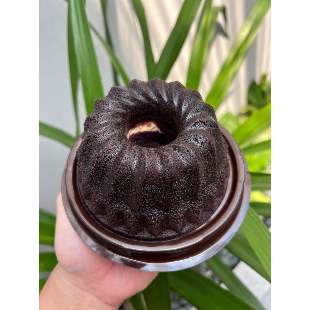 

BOLU KETAN HITAM GLUTEN FREE PREMIUM UNE PIECE - KEJU LUMER