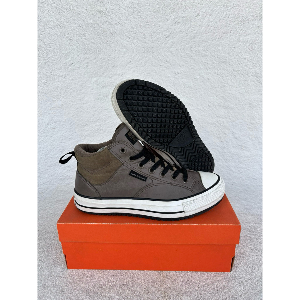( Size 40 ) Converse CT Malden Street Mid Leather