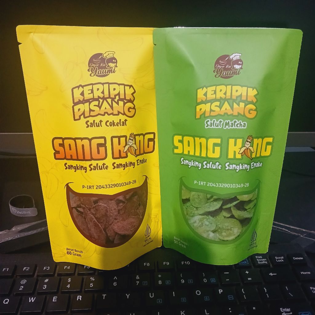 

KERIPIK PISANG SALUT COKLAT & MATCHA "SANG KING" 60 gram/ CEMILAN MANIS