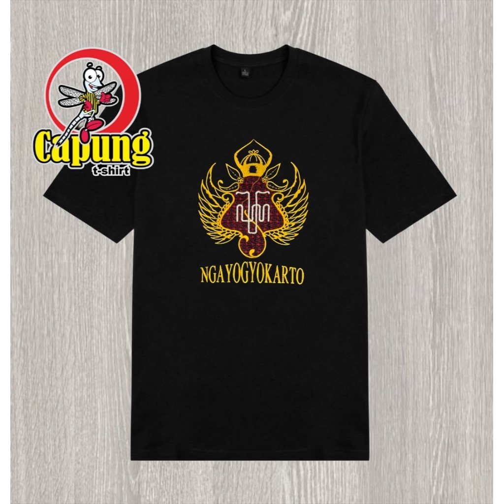 KAOS JOGJA BORDIR ASLI MEREK CAPUNG T-SHIRT KAOS JOGJA BORDIR MOTIF LAMBUNG KERATON JOGJA