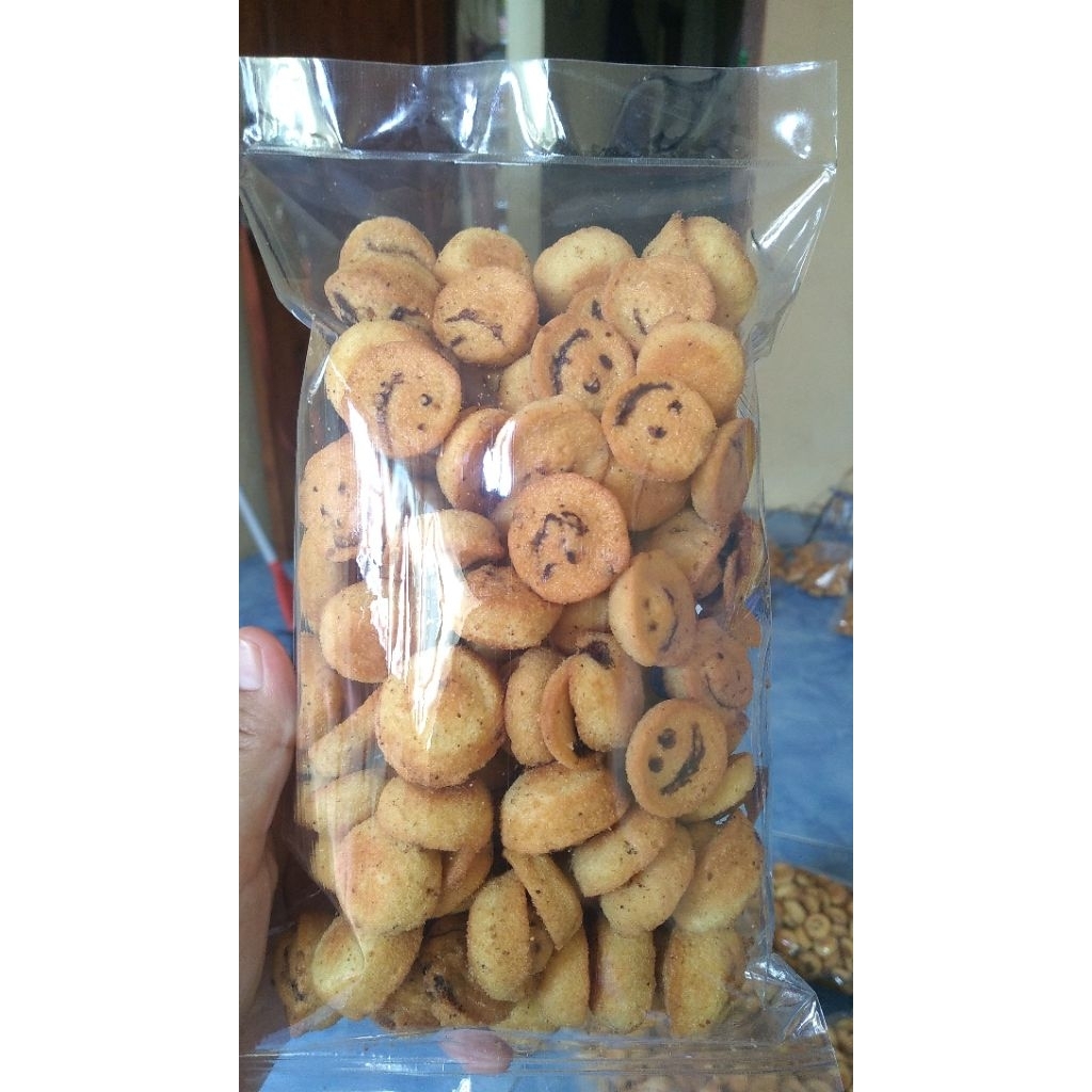 

bolu senyum