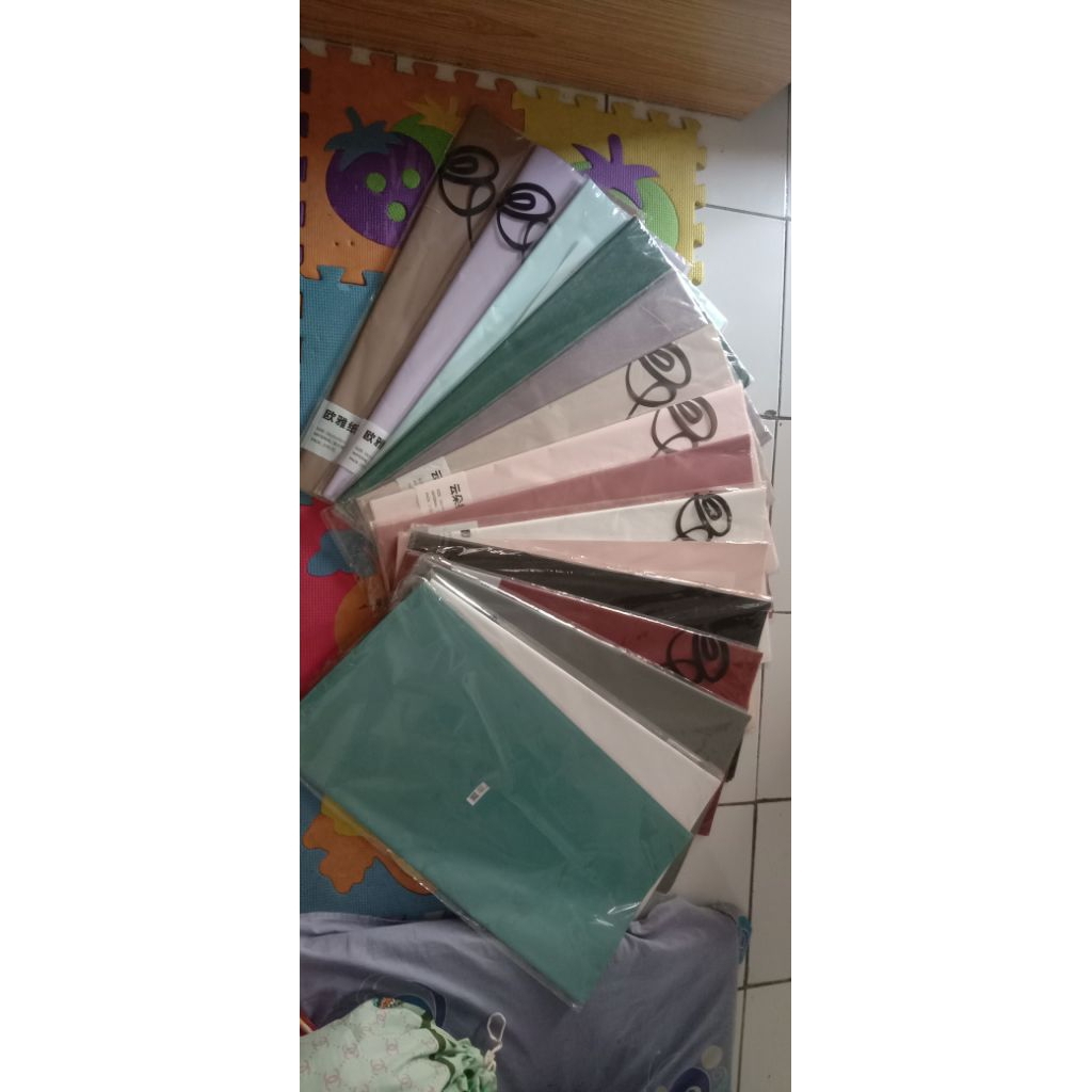 

borongan kertas cellopone semua 55rb aja