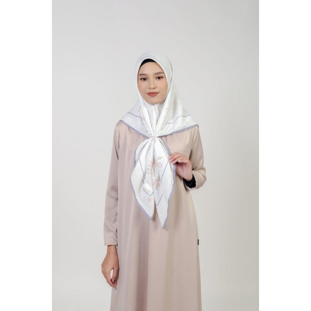 Kaila Floral Casablanca by Elzatta/kerudung motif elzatta/kerudung segi empat elzatta terbaru/motif 