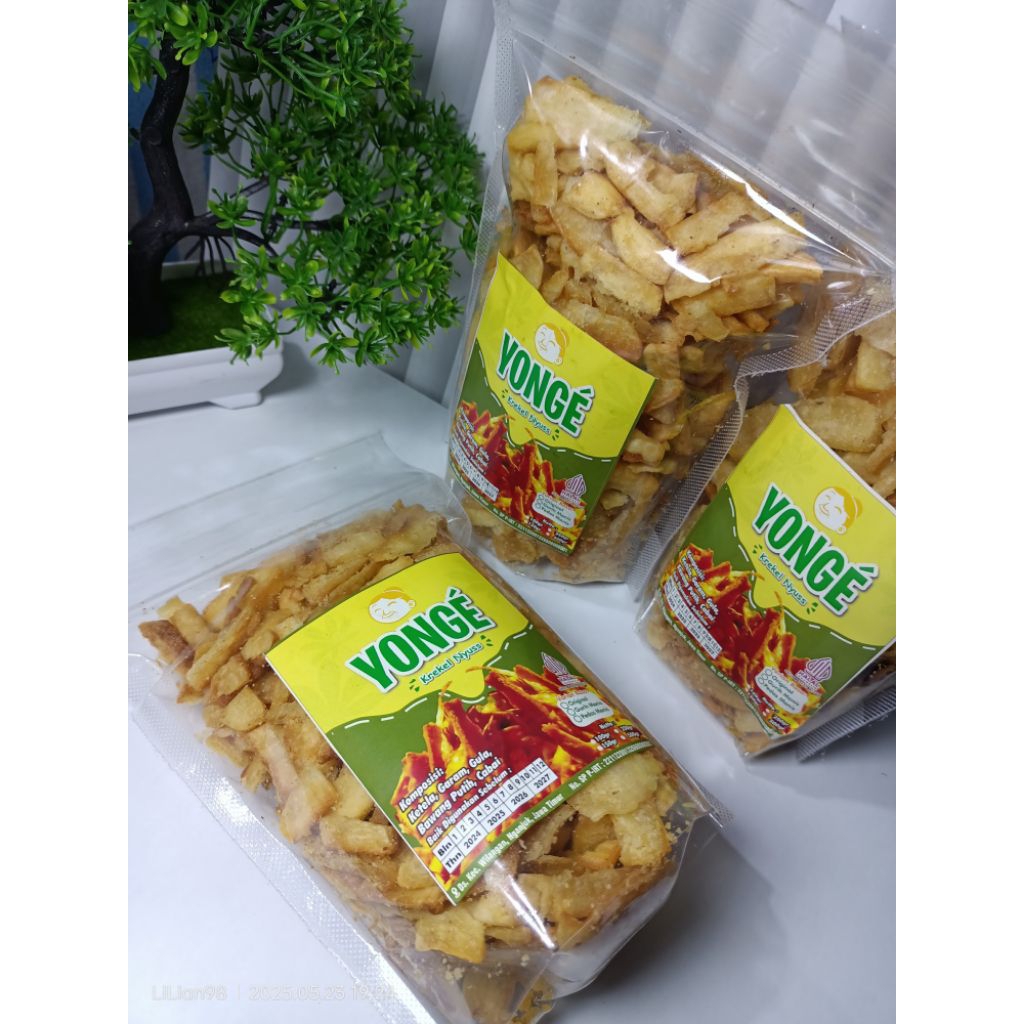 

Krekel YONG'E nyuss krekel singkong