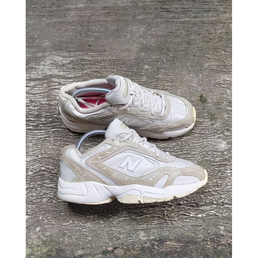 Sepatu NB 452 Grey White Second