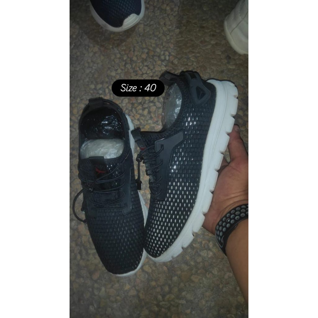 Sepatu Snakers Pria Second