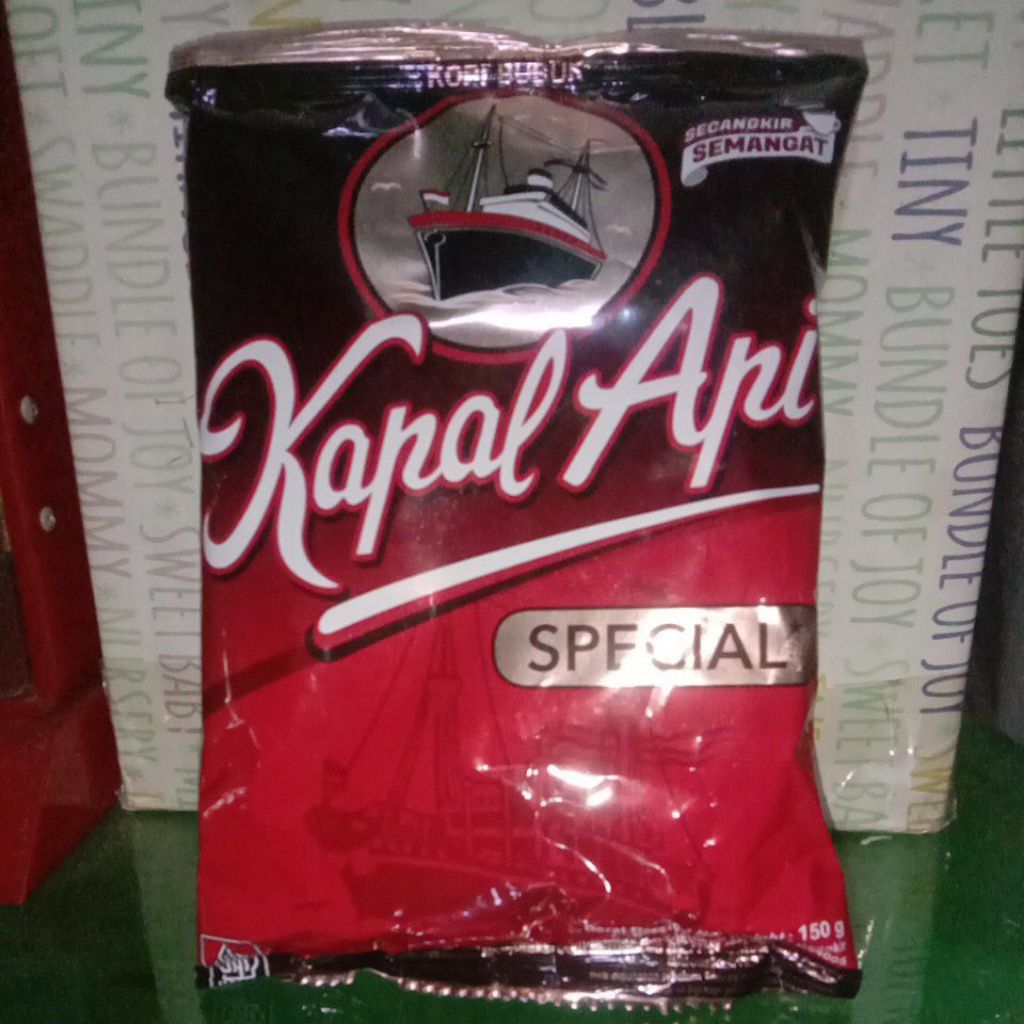 

Kopi Bubuk Kapal Api Special 150G