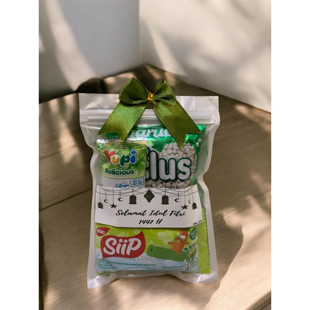

(PROMO) Mini gift snack hijau/Mini gift/Mini gift snack/Mini hampers/Hampers snack/mini gift snack termurah