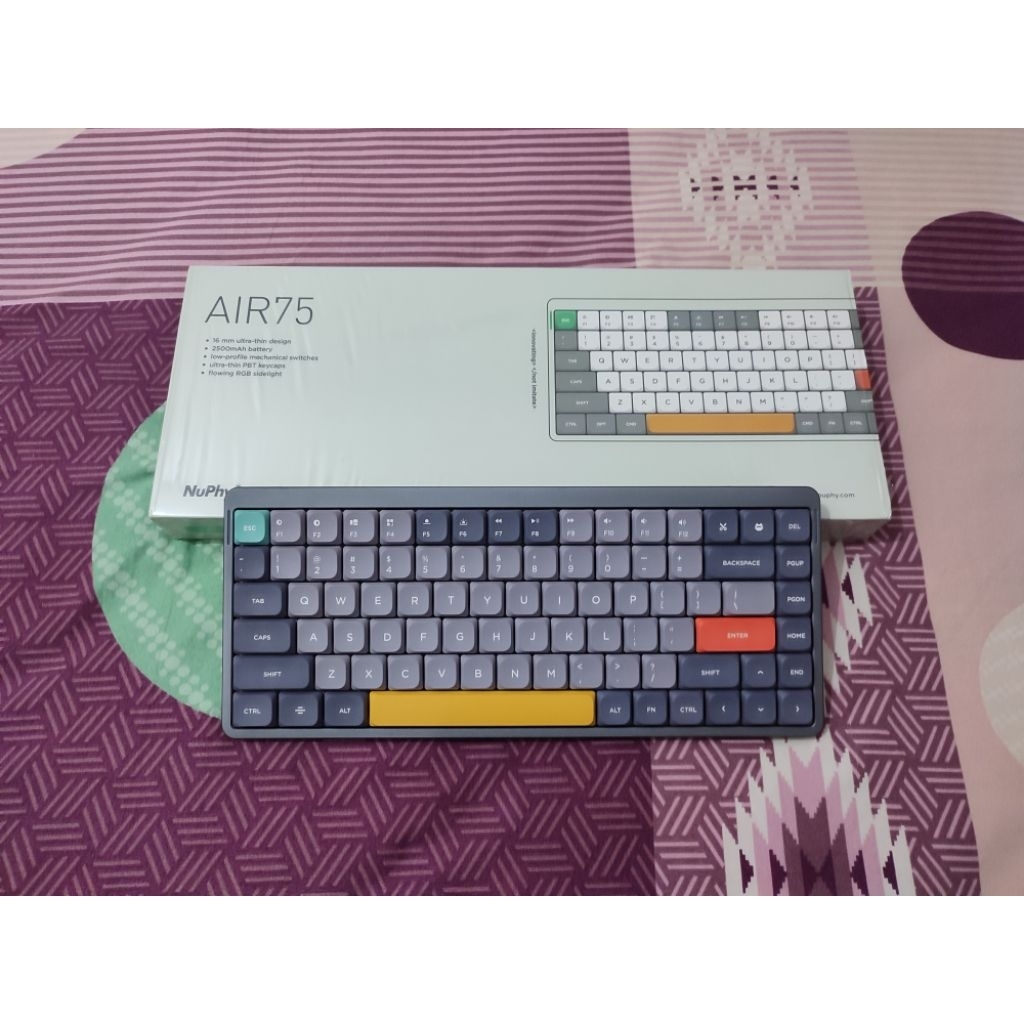 Nuphy Air75 v1 RGB Low Profile Twilight - Brown Switch