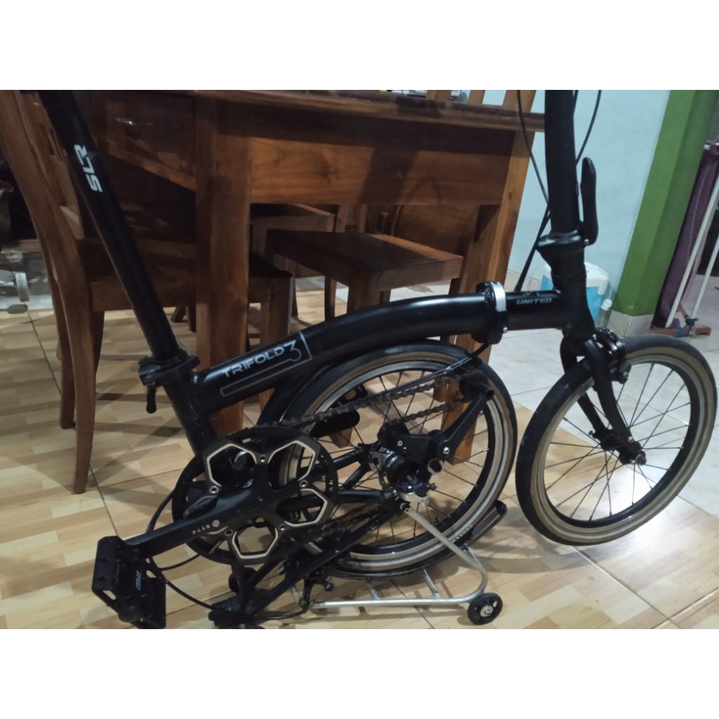 Sepeda United Trifold 3s - Black Series