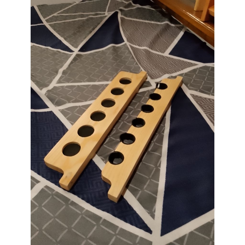 RAK JORAN/PANCING TEMPEL DINDINDING VERTIKAL