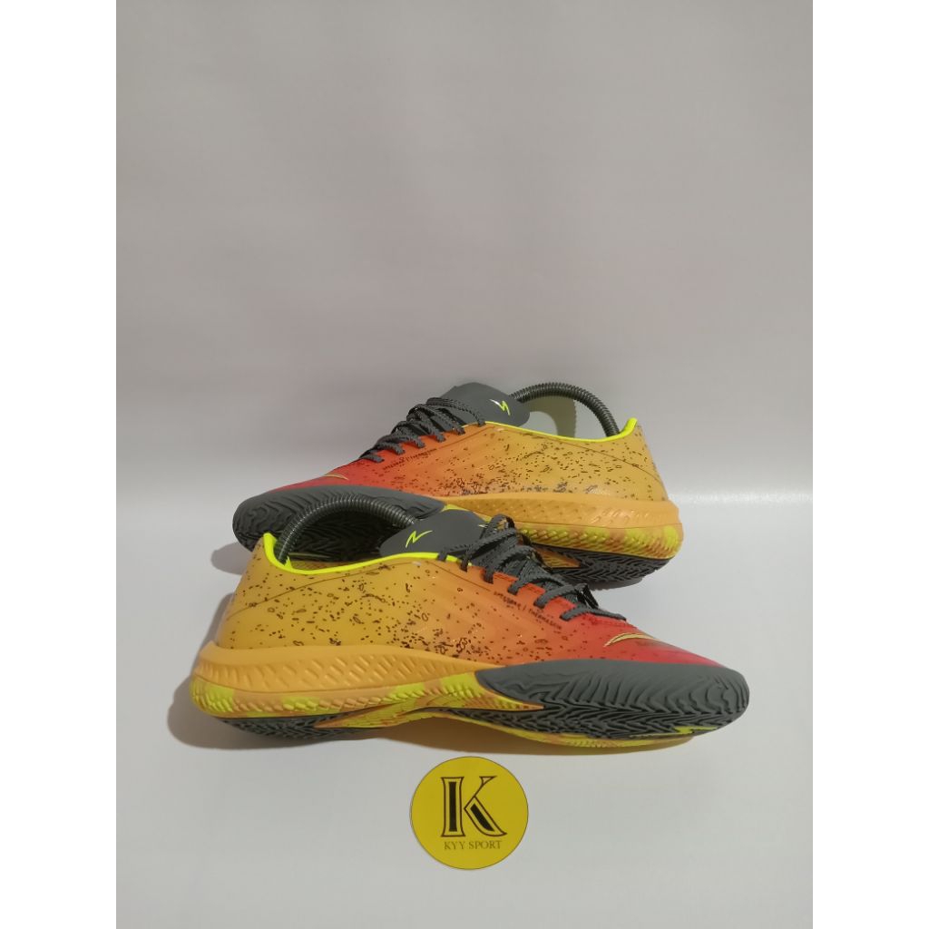 Specs Accelerator Lightspeed 4 IN