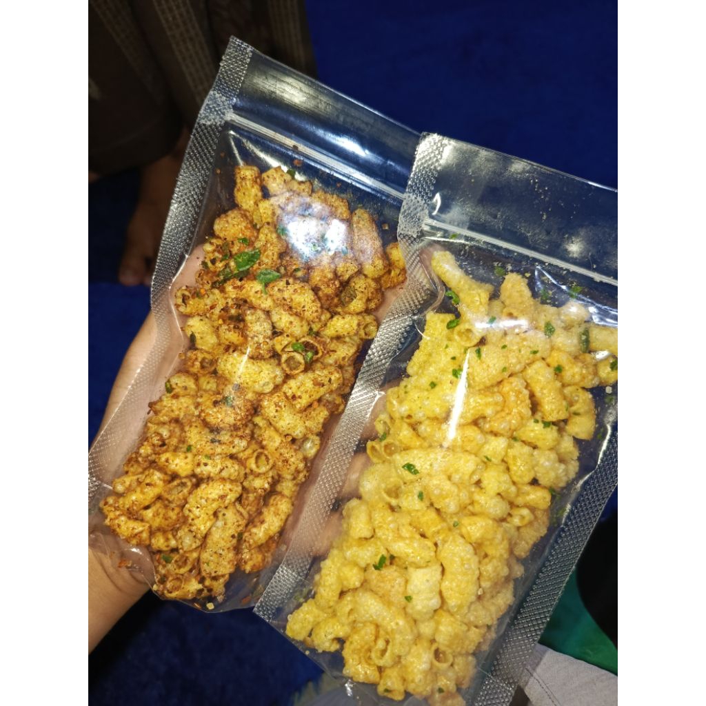 

makaroni bantet krispi , rasa asin jeruk purut , pedas jeruk purut