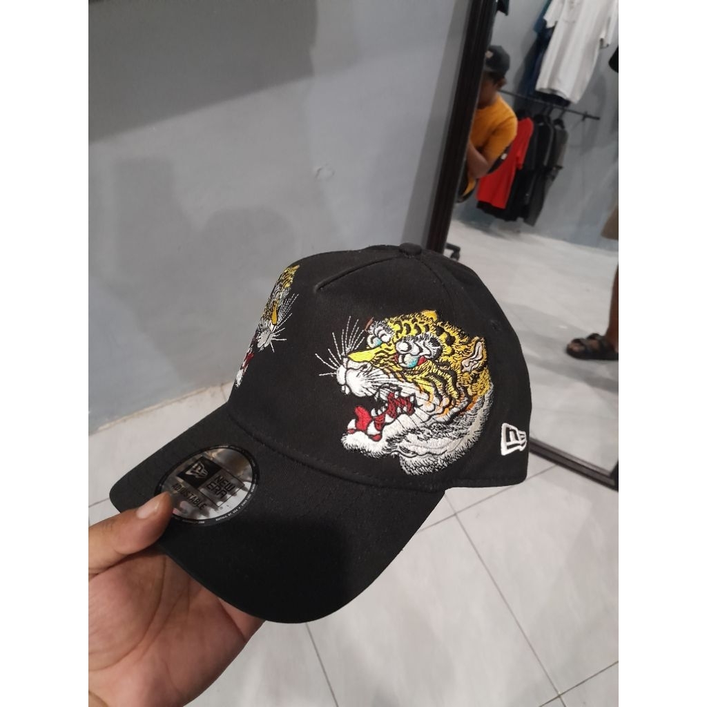 newera sukajan japan