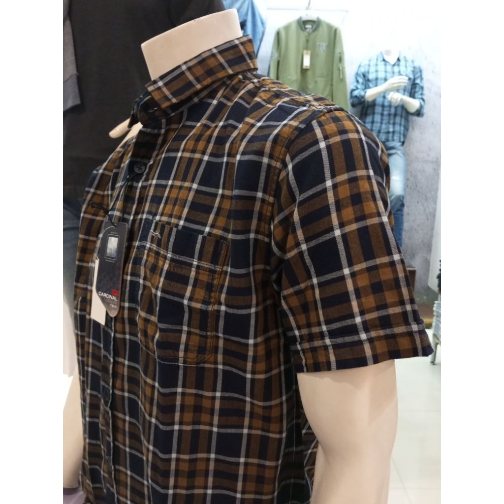 CARDINAL KEMEJA PRIA LENGAN PENDEK REGULER FIT SPECIAL PROMO CARDINAL JEANS