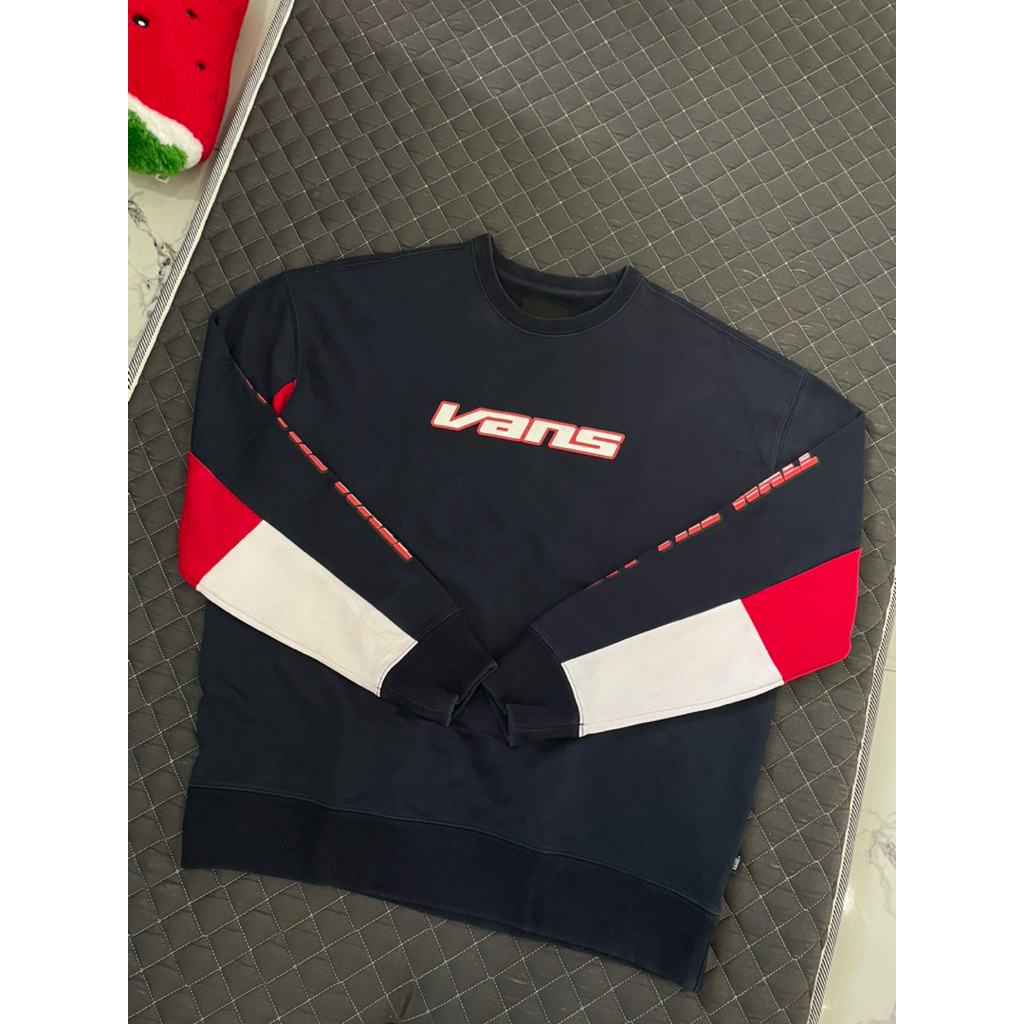 Crewneck sweater vans