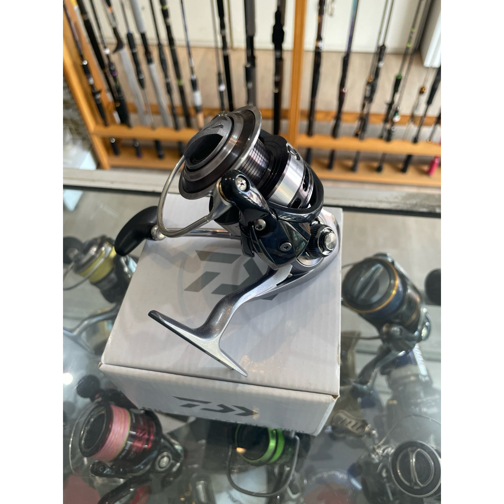REEL PANCING DAIWA 3000