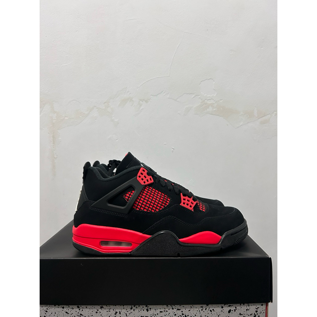 Air jordan 4 red thunder (100% authentic)