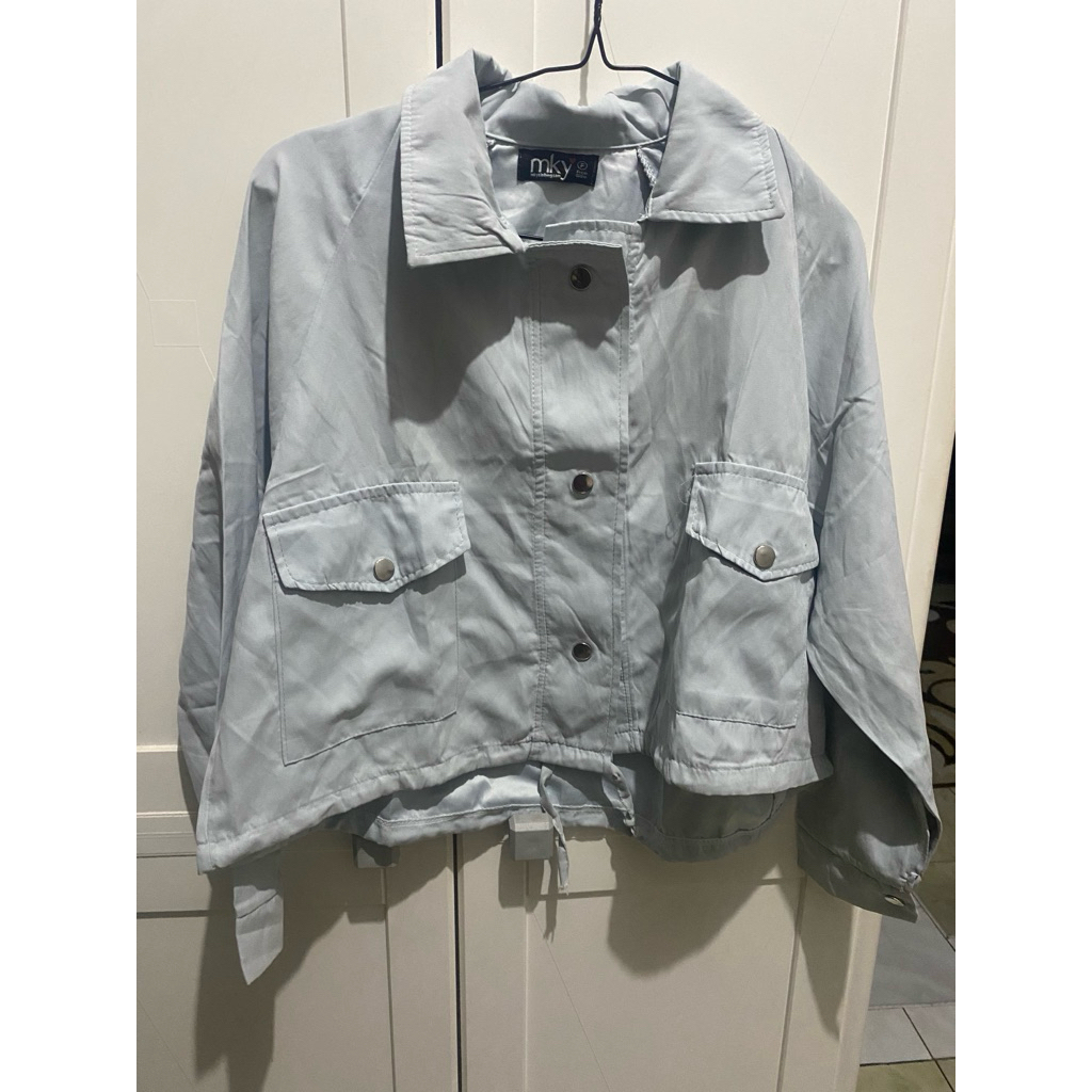 blue jacket